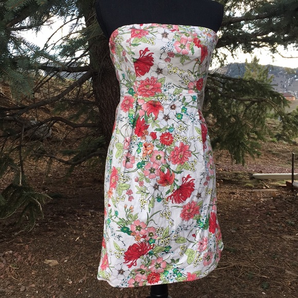 Old Navy Dresses & Skirts - Adorable Strapless Floral-Print Dress